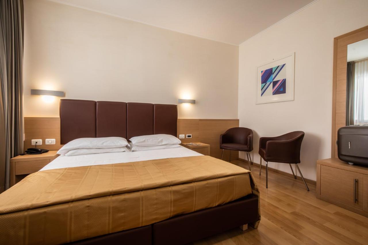 Hotel Centro Benessere Gardel Arta Terme Exterior photo