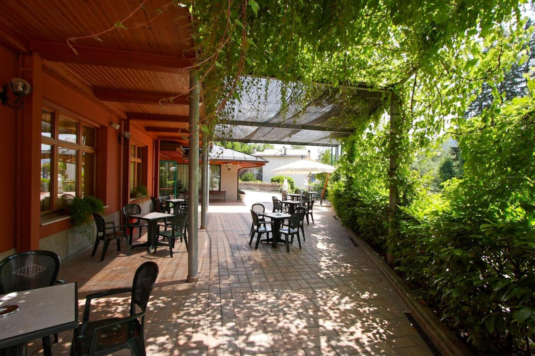 Hotel Centro Benessere Gardel Arta Terme Exterior photo
